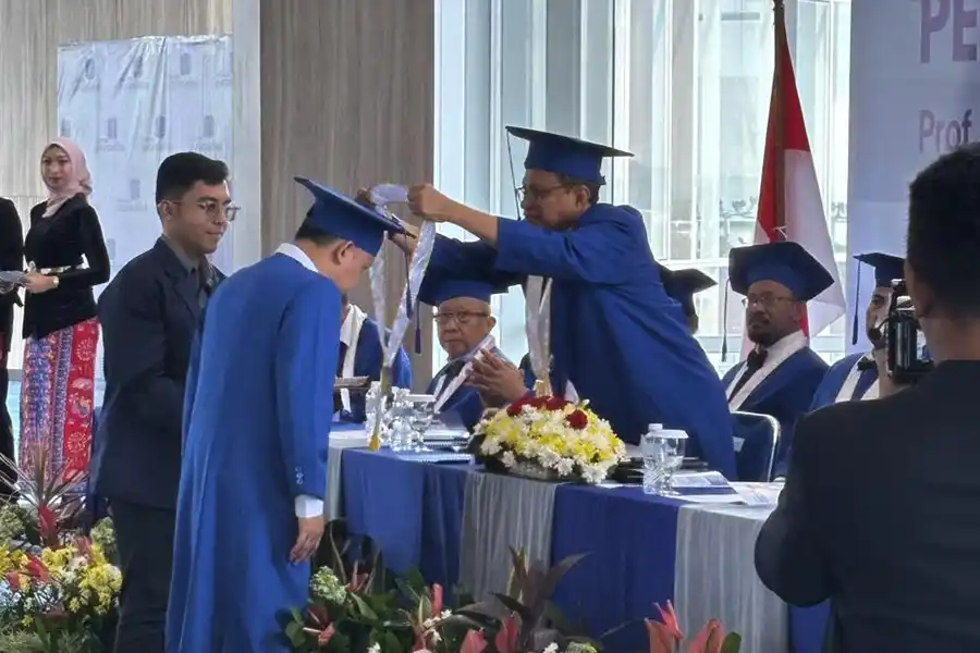 Universitas Paramadina Kukuhkan Prof. Ahmad Azmy sebagai Guru Besar, Soroti Pentingnya Kebahagiaan Karyawan