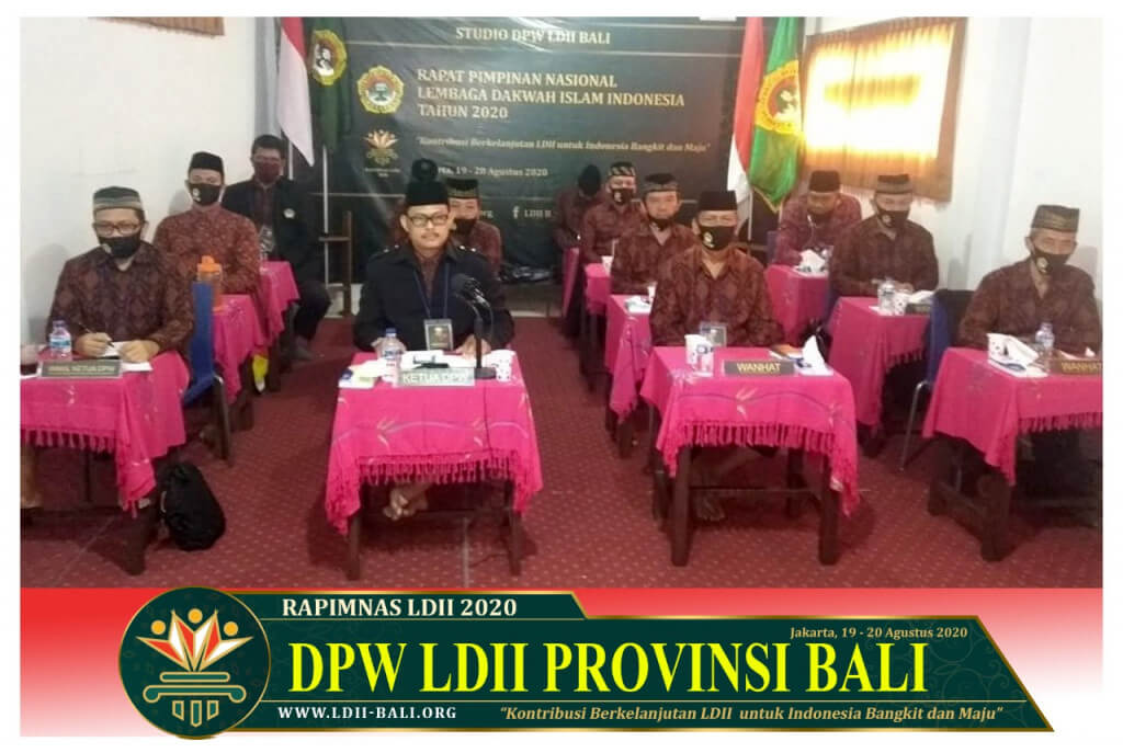Pengurus DPW LDII Provinsi Bali mengikuti Rapimnas LDII 2020 secara daring
