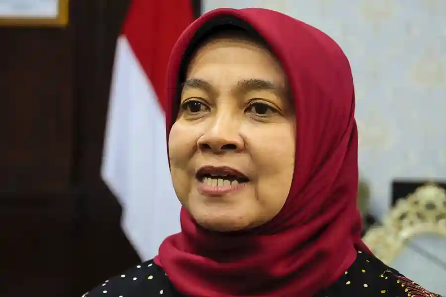 Kepala DP3APPKB Kota Surabaya, Ida Widayati