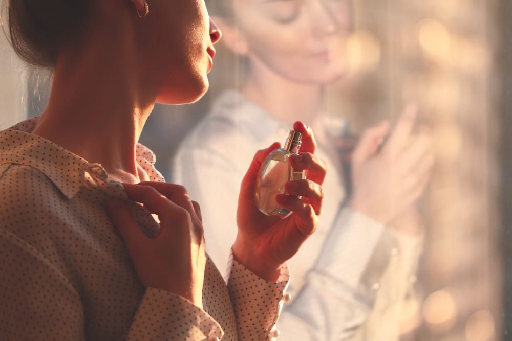 Peran Parfum dalam Membentuk Kesan dan Persona Diri